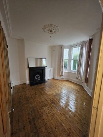 1 Bed Flat, Dalyell Road, SW9 - Photo 3