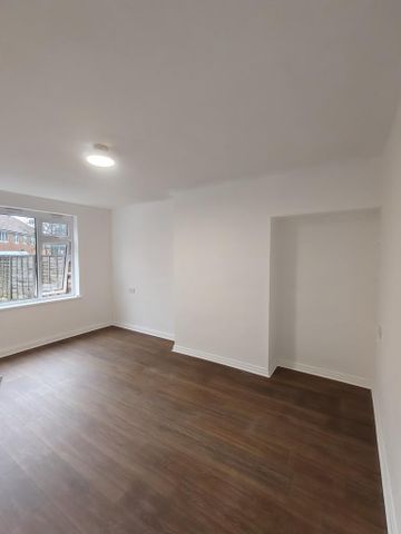 1 bedroom ground floor maisonette to rent - Photo 3