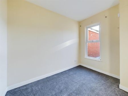 18 Woodvale Street - Photo 2