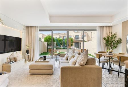 Fully Furnished | Immaculate | Best On The Market - Photo 2