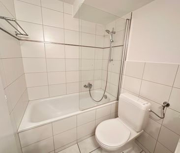 Charming penthouse well located in the old town - Foto 6