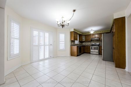 For Lease - 243 Queen Mary Drive, Brampton, Ontario - Photo 4