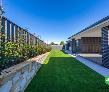 27 Baker Crescent, Googong - Photo 5