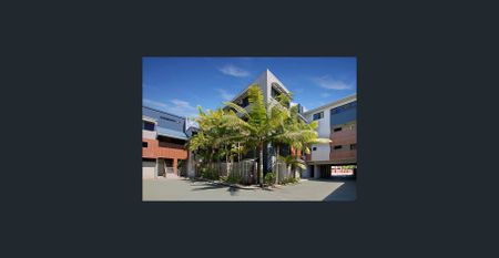 Modern Unit in Prime South Townsville Location! - Photo 4