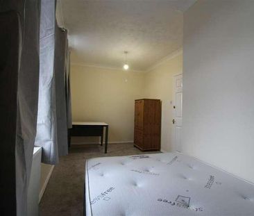 Southcliff Road, Southampton, SO14 - Photo 1