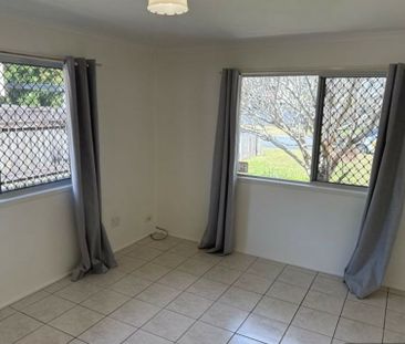 Charming 2-Bedroom Unit in Slade Point - Photo 3