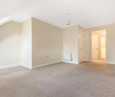 4 bedroom House To Let - Photo 6