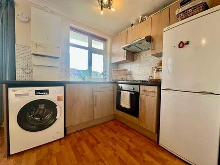 Warden Avenue, Harrow, HA2 - Photo 5