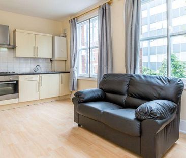 2 bedroom flat to rent - Photo 5