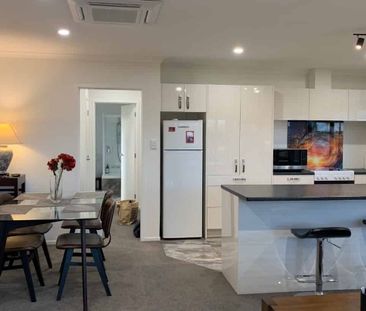 Large One Bedroom Home - Photo 5