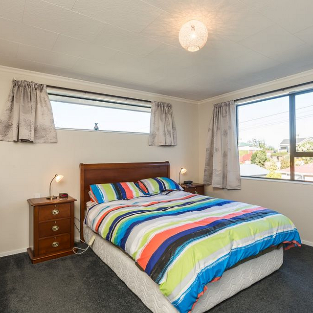 Beautiful 3BR Home in Popular Belleknowes! - Photo 1