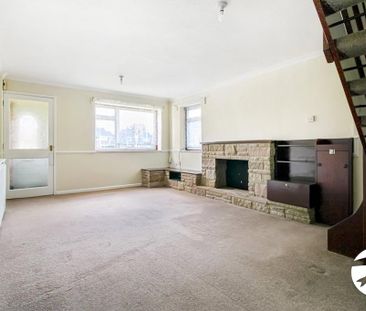 2 bedroom end of terrace house to rent - Photo 3