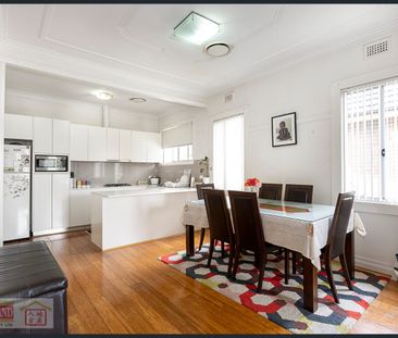 IDEAL HOUSE FOR A FAMILY HOME - Photo 4