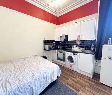 Studio to rent - Photo 3