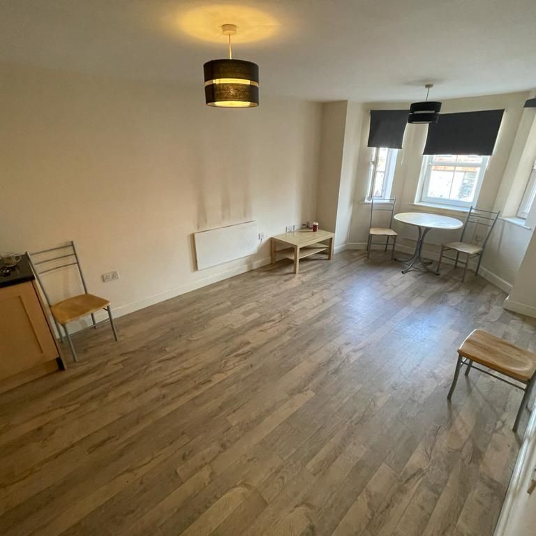 1 bedroom apartment to rent - Photo 1