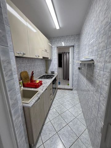 Piata sudului etaj 4 decomandat - Fotografie 2