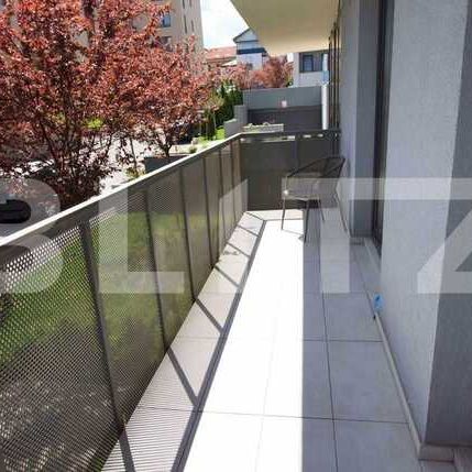 1 camera, 50 mp, modern, prima inchiriere, balcon, zona strazii Augustin Presecan - Photo 1