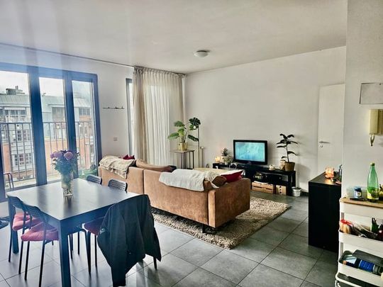 Appartement te huur - Photo 1