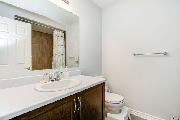 For Lease - 107 Santolina Street, Stittsville - Munster - Richmond, Ontario - Photo 1