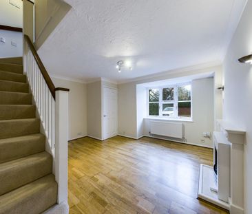 2 bedroom end of terrace house to rent - Photo 5