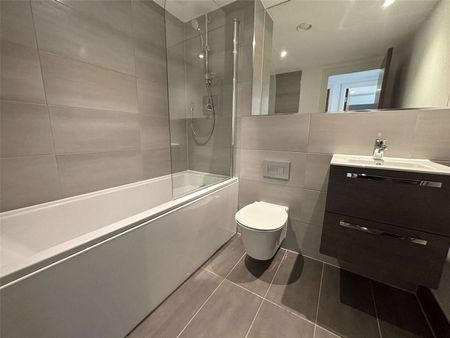 AVAILABLE FEB 4TH | FULLY FURNISHED | ONE BEDROOM APARTMENT | LOCATED IN THE VIBRANT JEWELLERY QUARTER | ONSITE AMENTIES | OPPORTUNITY NOT TO BE MISSED | BOOK NOW, SECURE YOUR VIEWING! - Photo 4