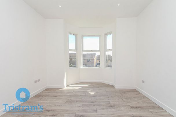 2 bed Flat for Rent - Photo 1