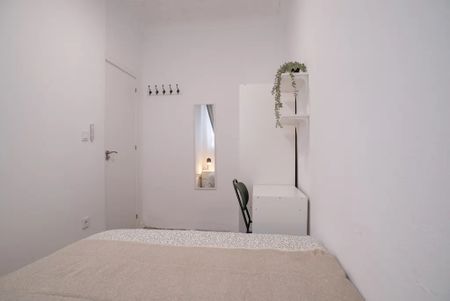 Carrer Trafalgar, Quart de Poblet, Valencian Community 46930 - Photo 2