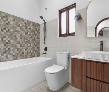 16 Londonderry Drive, Killarney Heights NSW 2087 - House For Rent |... - Photo 5