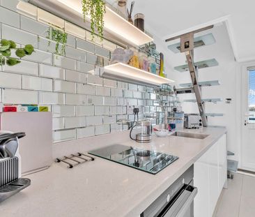 1 Bed Maisonette, Western Concourse, BN2 - Photo 3