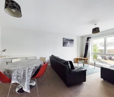 2 bedroom apartment to rent - Photo 6