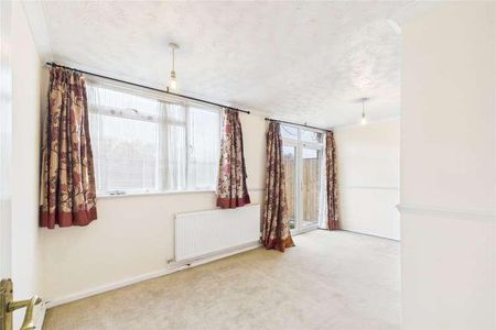 Winscombe, Bracknell, Berkshire, RG12 - Photo 2