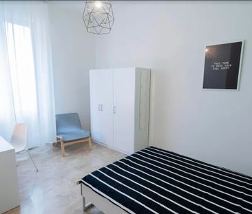 Via Celso, Florence, Tuscany 50139 - Photo 4