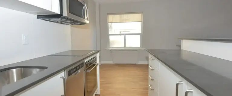 111 Lawton Boulevard | 111 Lawton Blvd, Toronto - Photo 1