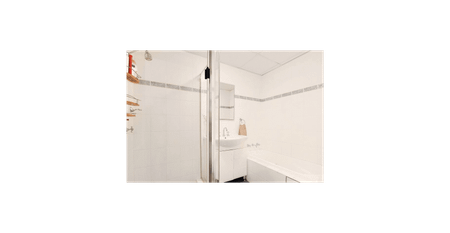 3 BEDROOM APARTMENT - Photo 4