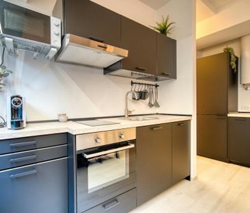 Viale Giovanni Suzzani, Milan, Lombardy 20162 - Photo 6