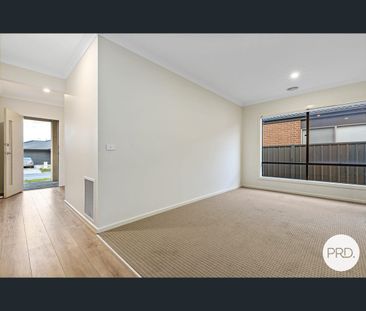 14 Cassowary Way, Winter Valley, Vic 3358 - Photo 3