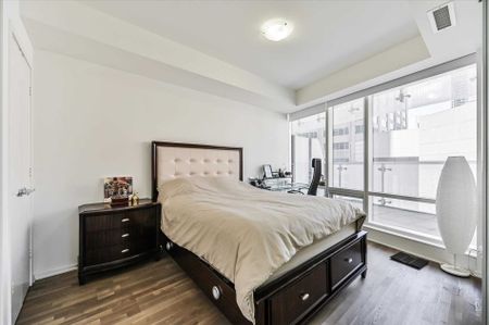 For Lease - 1 Bloor Street Street Unit# 426, Toronto, Ontario - Photo 5