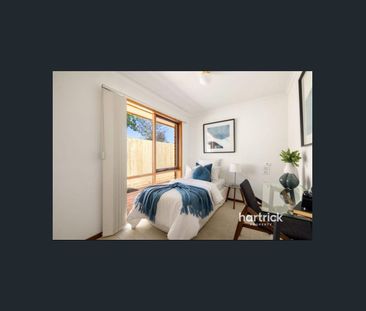 Low-Maintenance Villa Living - Photo 2