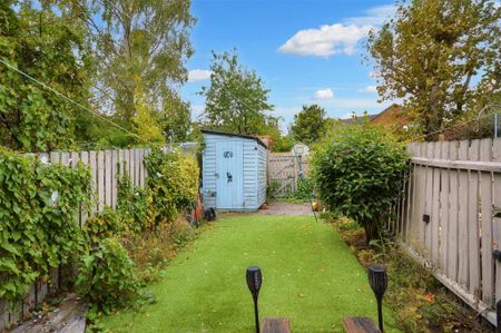 2 bedroom terraced house to rent - Photo 5