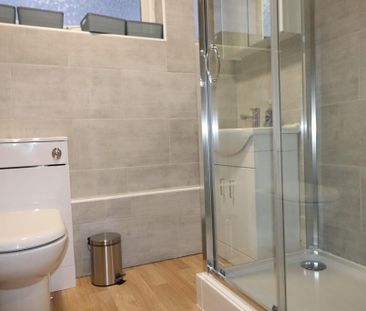 1 bedroom in a flat share to rent - Photo 6