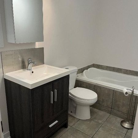 Logement condo à louer - Photo 3