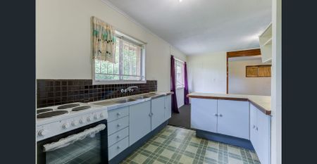 Spacious 3-Bedroom Home on Acreage - Photo 5