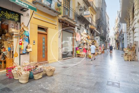 Duplex for rent with Terrace in San Francesc (Valencia) - Photo 4