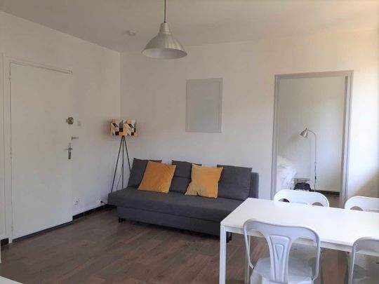 Location Appartement 2 pièces 32m² NIMES 30000 - Photo 1