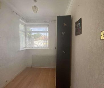 Bellamy Drive, Stanmore, HA7 - Photo 2