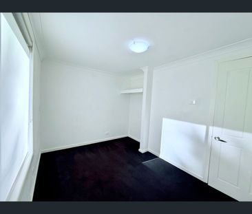 2 Barton Street, Katoomba, NSW 2780 - Photo 2