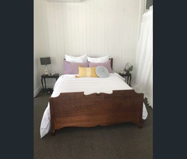 CONVENIENCE PLUS IN A CHARMING QUEENSLANDER UNIT - Photo 6