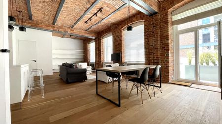 LOFT z balkonem i MP w centrum! - Photo 2