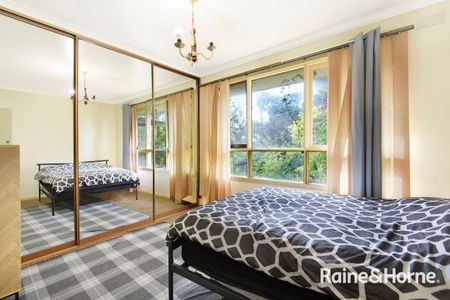 For Lease 6 months: Charming Family Home at 6 Jolly Street, Dandenong - Photo 5