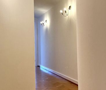 Appartement te huur in Elsene voor € 2.100 met 2 slaapkamers - Photo 3